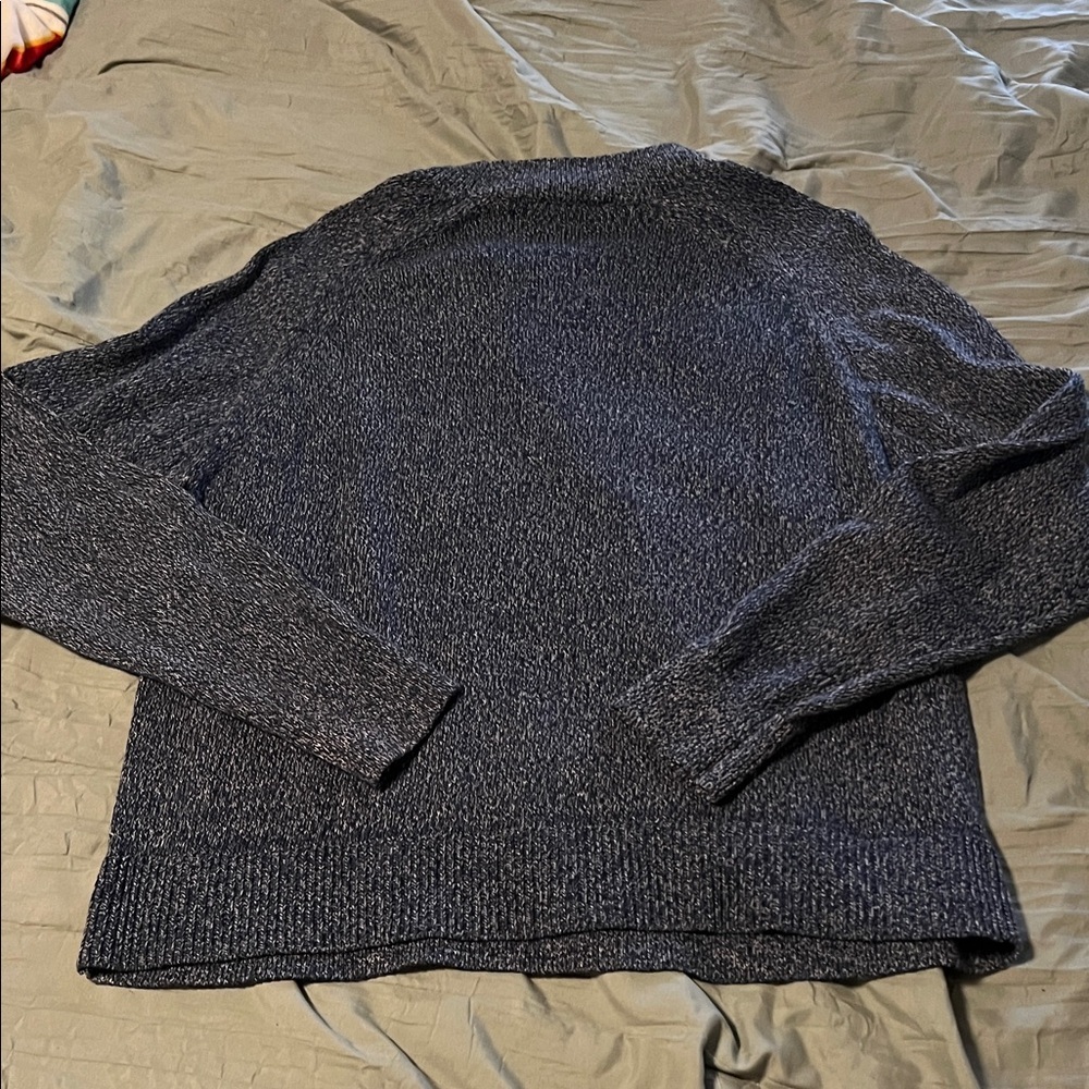 Everlane Women's Crewneck Sweater - Picture 3 of 3